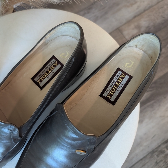 Star Artioli Hand Made Italian Leather Slip-On Loafers with Minimalist Design - Picture 4 of 8